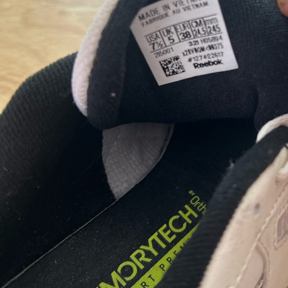 REEBOK Classic Harman Running Shoes - Picture 9 of 9